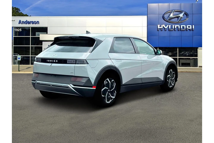 $26899 : Hyundai IONIQ 5 2024 AWD SE image 8