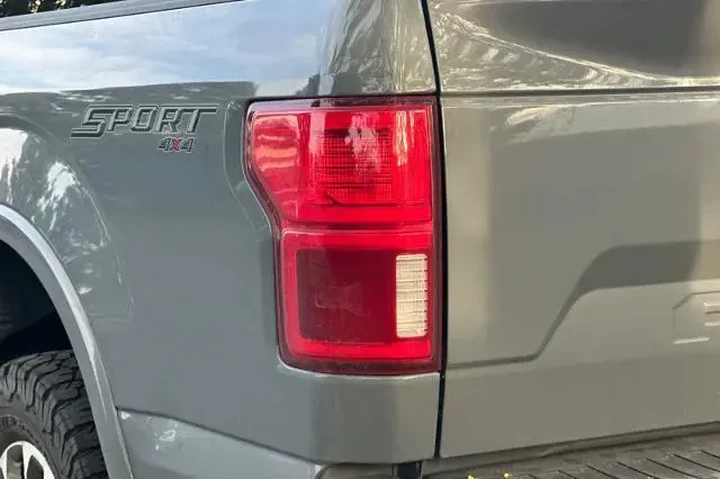 $32995 : Ford F-150 2020 4x4 Lariat 4 image 10