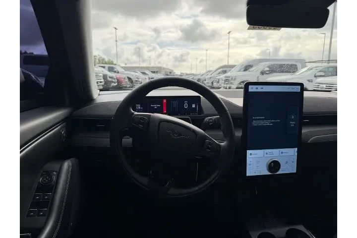 $31800 : Ford Mustang Mach-E 2023 Pre image 5