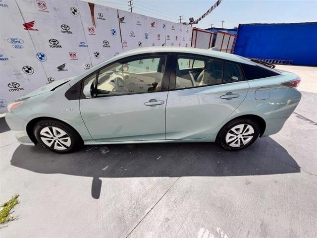 $17995 : Used 2017 Prius Four Touring image 6