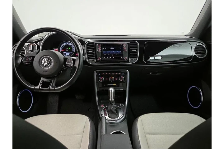 $27998 : Volkswagen Beetle Convertibl image 9