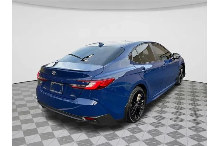 $26523 : Toyota Camry 2025 SE 4dr Sed image 7