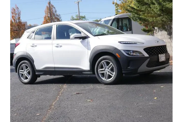 $20573 : Hyundai KONA 2023 AWD SE 4dr image 9