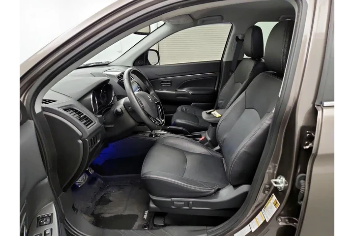 $17998 : Mitsubishi Outlander Sport 2 image 10