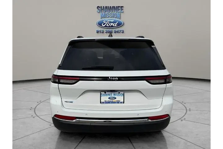 $26149 : Jeep Grand Cherokee 2023 4x4 image 6