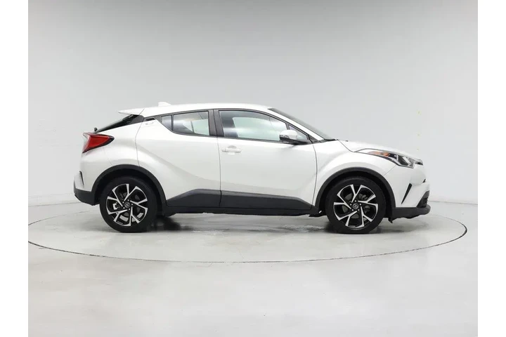 $19998 : Toyota C-HR 2019 XLE 4dr Cro image 7