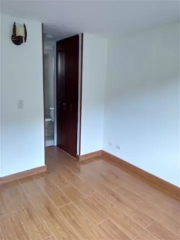 ARRIENDO APARTAMENTO image 3