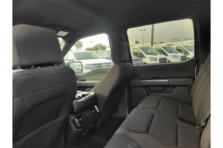 $33991 : Ford F-150 2023 4x2 XLT 4dr image 9