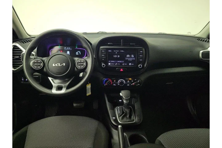 $18998 : Kia Soul 2023 LX 4dr Crossov image 9