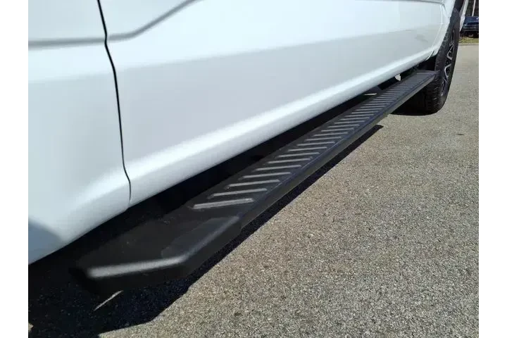 $39833 : Ford F-150 2023 4x4 XLT 4dr image 10