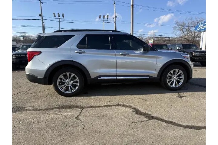 $22988 : Ford Explorer 2020 AWD XLT 4 image 6