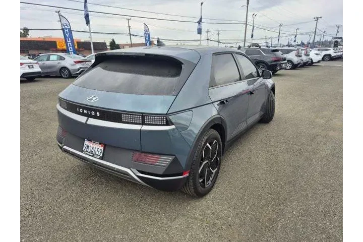 $24690 : Hyundai IONIQ 5 2024 SEL 4dr image 2