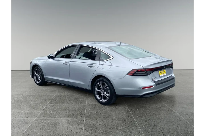 $29062 : Honda Accord 2023 image 3