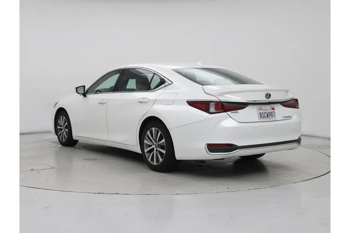 $31998 : Lexus ES 300h 2020 4dr Sedan image 2