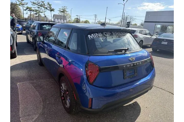 $29998 : MINI Hardtop 4 Door 2025 Coo image 3