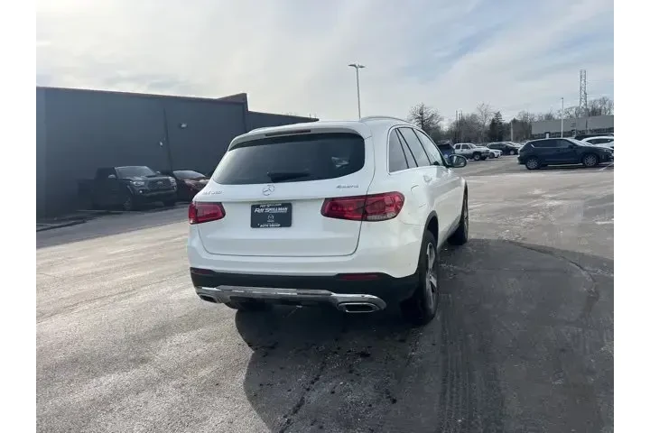 $33980 : Mercedes-Benz GLC 2022 AWD G image 9