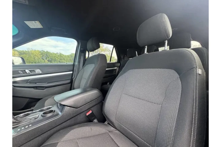 $7999 : 2016 Explorer XLT image 9