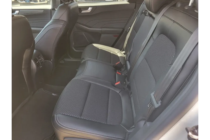 $28888 : Ford Escape Plug-In Hybrid 2 image 6