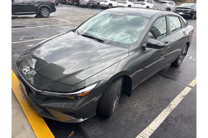 $23783 : Hyundai ELANTRA Hybrid 2025 image 4