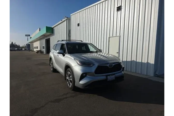 $31500 : Toyota Highlander 2021 AWD X image 1