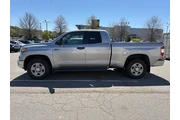 $31451 : Toyota Tundra 2019 4x4 SR5 4 thumbnail