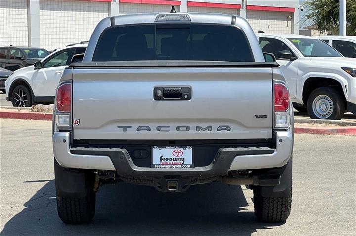 $39500 : Tacoma TRD Off-Road image 6