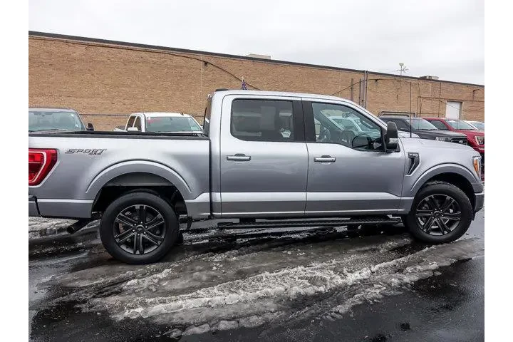 $38977 : Ford F-150 2021 4x4 XLT 4dr image 9