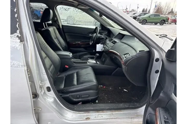 $6000 : Honda Crosstour 2012 AWD EX- image 10