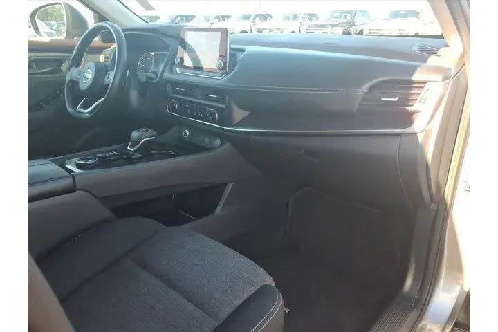 $19059 : Nissan Rogue 2021 AWD S 4dr image 10