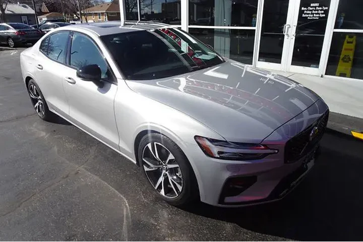 $28999 : 2025 S60 image 9