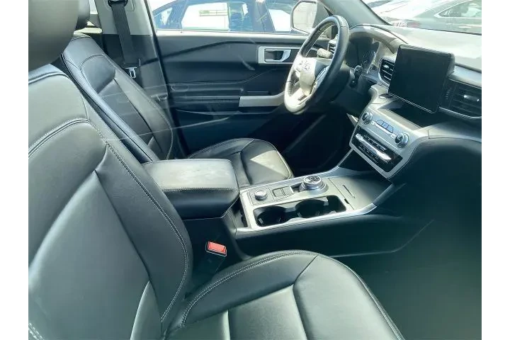 $29999 : Ford Explorer 2023 AWD XLT 4 image 5