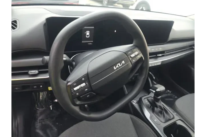 $23773 : Kia K4 2025 LXS 4dr Sedan image 5