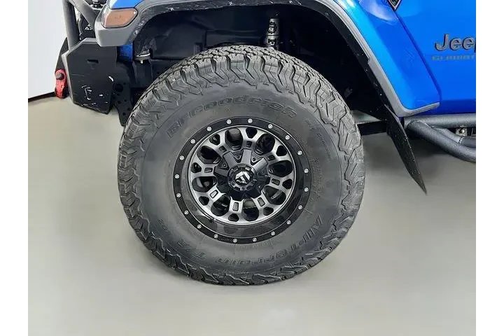 $27975 : Jeep Gladiator 2020 4x4 Spor image 10