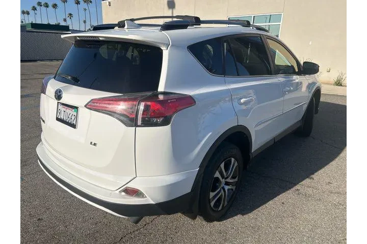 $18995 : Toyota RAV4 2018 LE 4dr SUV image 4