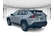 $24687 : Toyota RAV4 2024 XLE 4dr SUV thumbnail