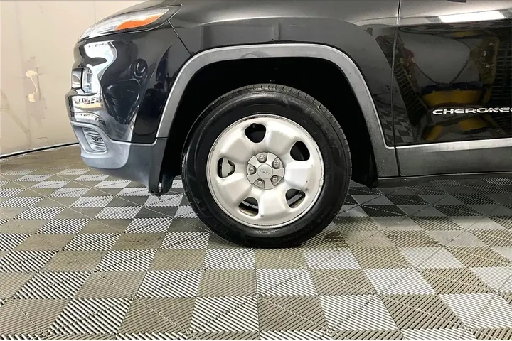 $12343 : Jeep Cherokee 2015 Sport 4dr image 8