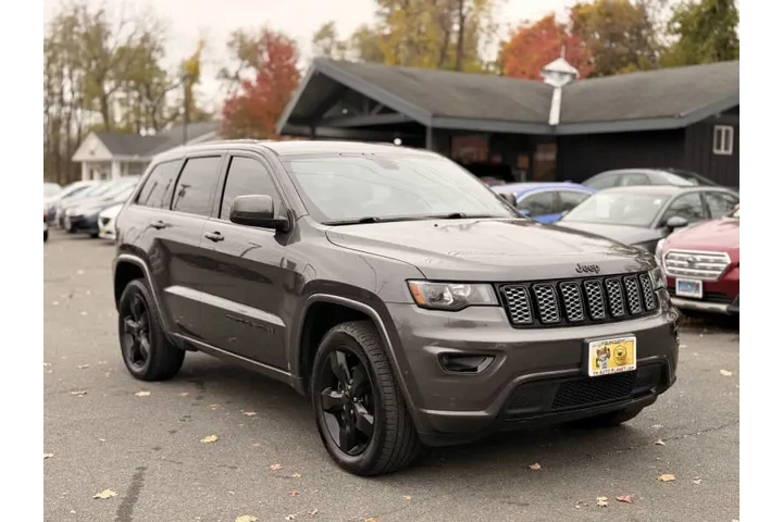 $15995 : 2018 Grand Cherokee Altitude image 5