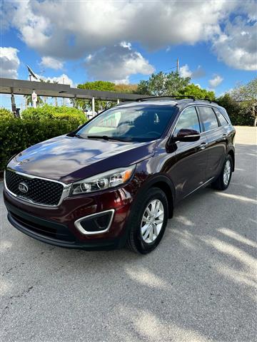 $8900 : Kia Sorento EX 2017 image 1