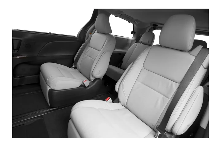 2015 Sienna XLE Premium 7-Pas image 9