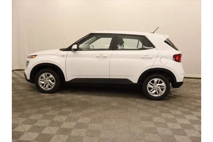$19246 : Hyundai VENUE 2025 SE 4dr Cr image 2