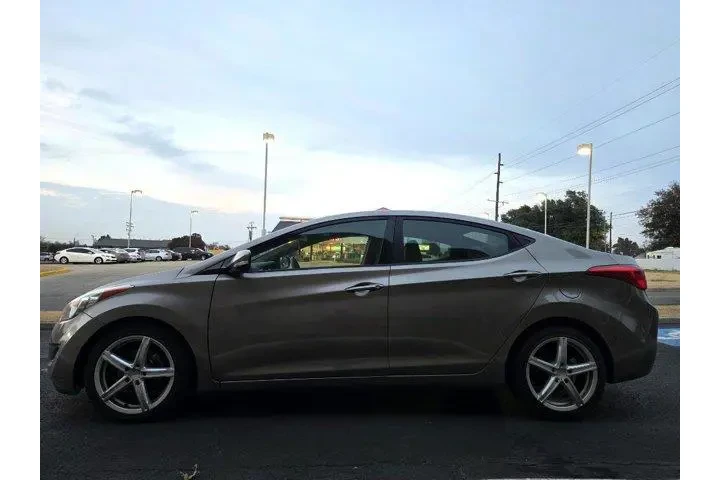 $7490 : Hyundai ELANTRA 2011 GLS 4dr image 3