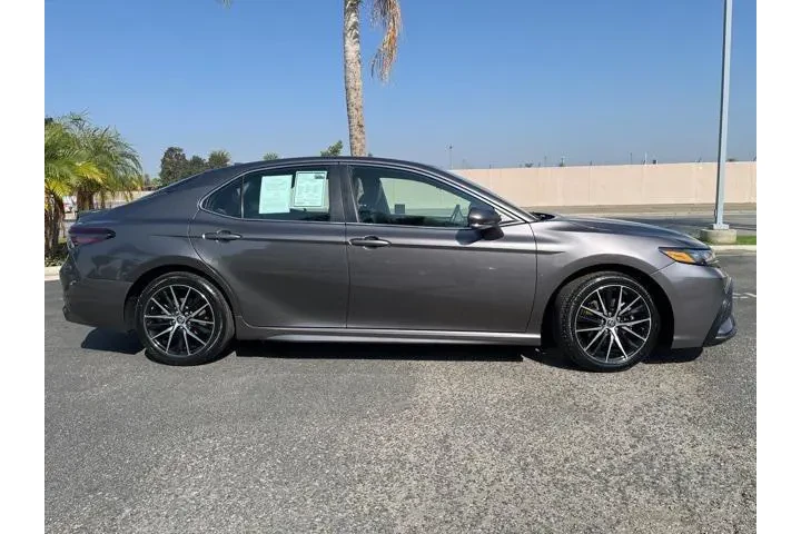 $23990 : Toyota Camry 2023 SE 4dr Sed image 5