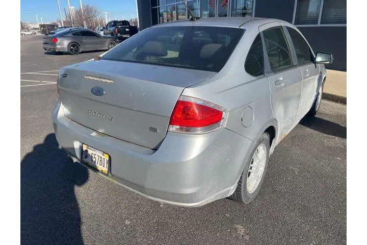 $4995 : Ford Focus 2011 SE 4dr Sedan image 5