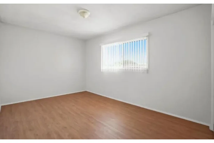 $1450 : Available 1Bedroom Apt  in LA image 5