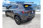 $28250 : Jeep Compass 2024 4x4 Limite thumbnail