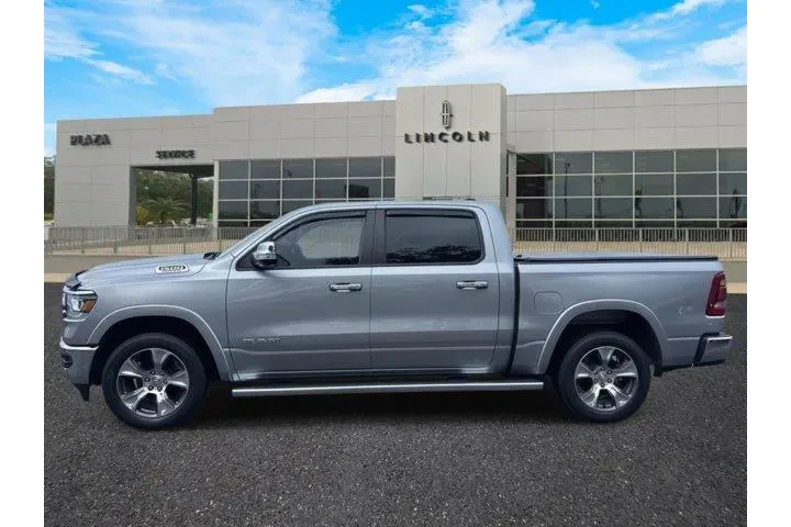 $39900 : Ram 1500 2022 4x4 Laramie 4d image 6