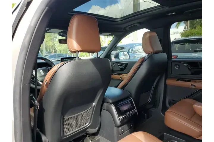 $37990 : Lincoln Aviator 2022 Reserve image 9