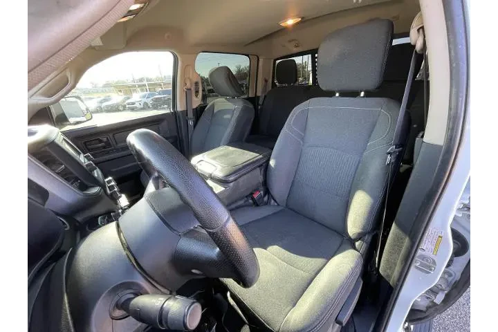 $27995 : Ram 2500 2020 4x4 Tradesman image 8