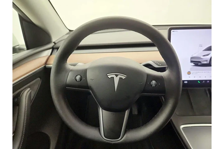 $36998 : Tesla Model Y 2024 AWD Long image 10