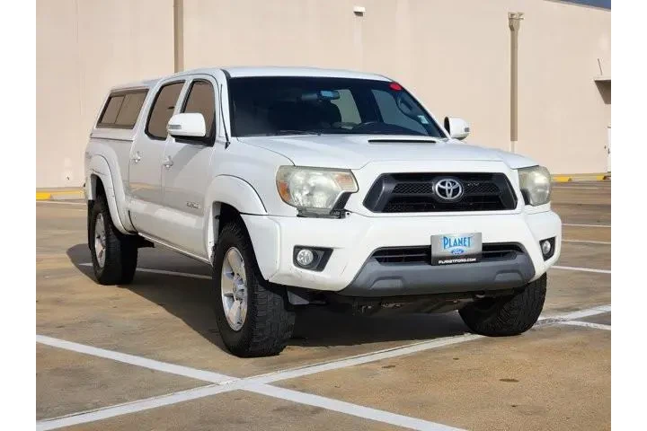 $22233 : Toyota Tacoma 2015 4x4 V6 4d image 3